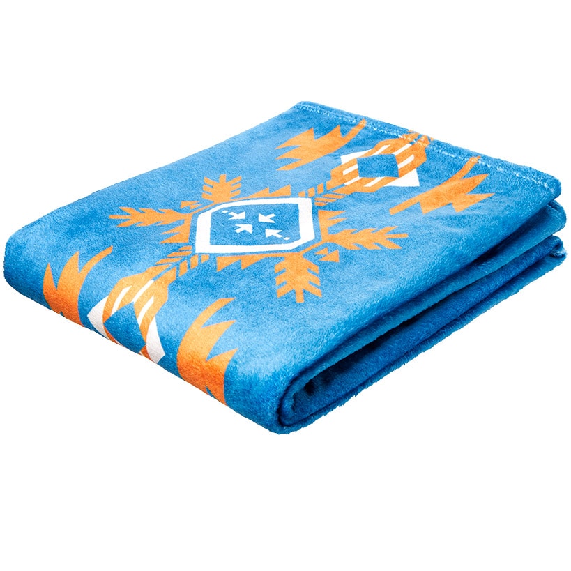 Lake_Adventure_50x60_Plush_Throw_Plush_Throw_2139216_zm_2f791a4a-1688-42dc-86de-9d7e0ef9b2a8