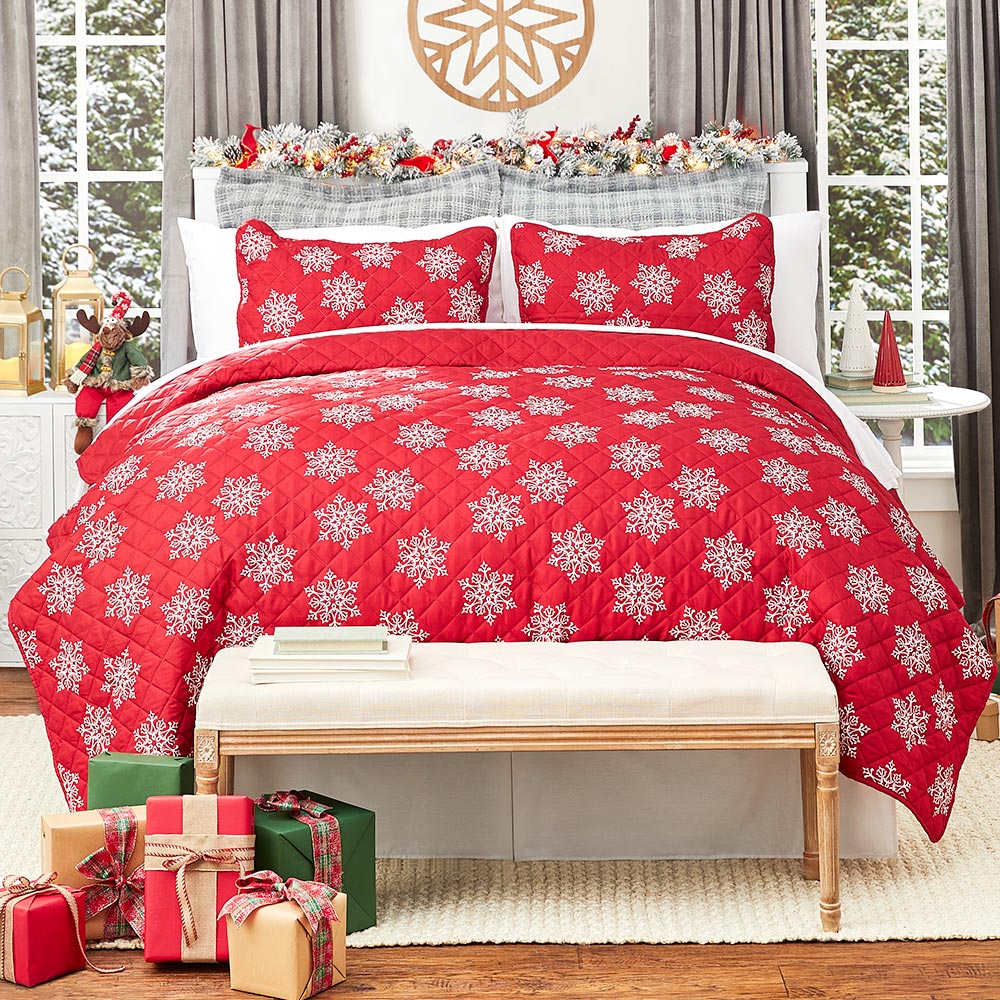 Red-Snowflake-Full-Queen-Quilt-Set-with-Shams